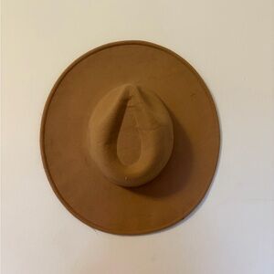 Tan Hat